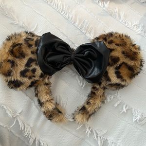 Fluffy cheetah Minnie ears